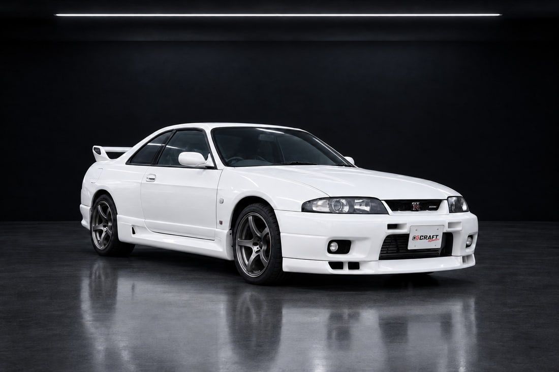 スカイラインGT-R(R33)の斜め前